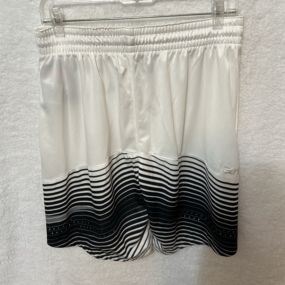 New Nike Dri-Fit  Men’s Athletic Shorts Size Large - Picture 2 of 9